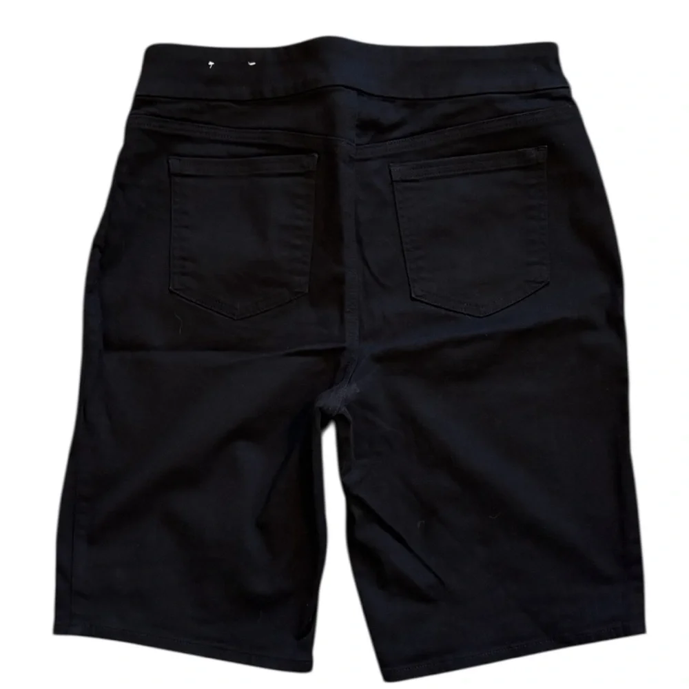 Chico’s Black Denim Pull-On Jean-Style Shorts 11″ Inseam Size 12 NWOT - Picture 3 of 5